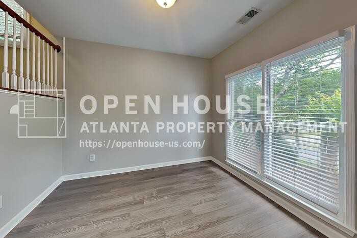 105 Cottage Oaks Ln - Photo 6 of 20