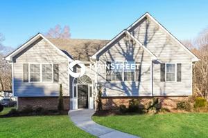 featured image of 155 N Twin Hill Rd