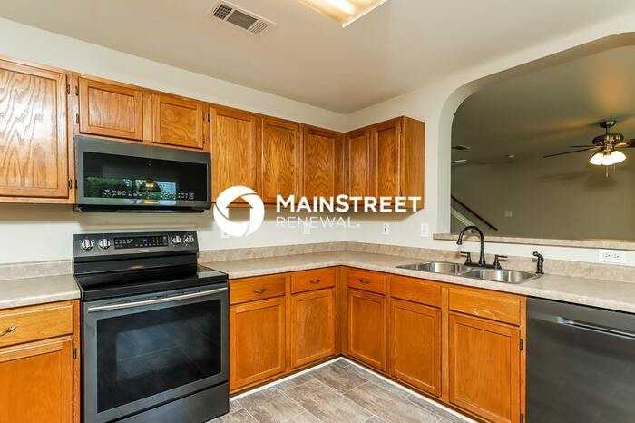 15214 Winged Foot - Photo 6 of 17