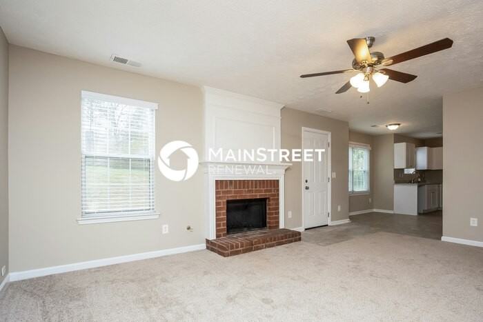 939 Longbranch Ln - Photo 4 of 17