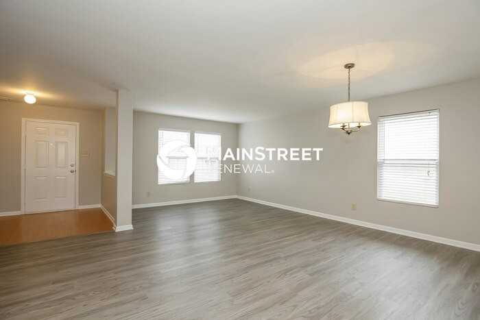 3325 Aldwych Way - Photo 4 of 17
