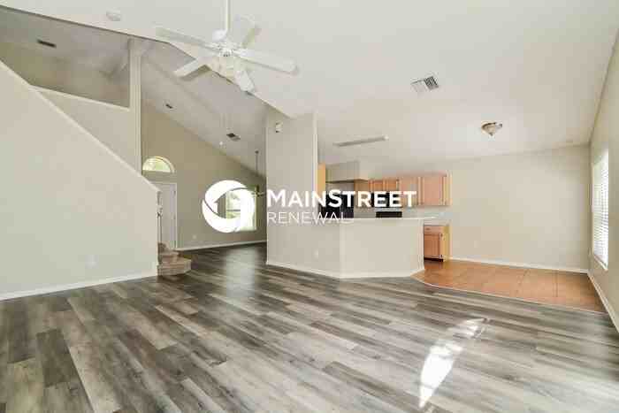 1660 Sand Key Cir - Photo 3 of 17