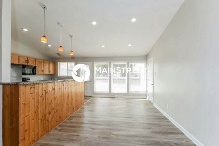 2208 Hudson Rd - Photo 6 of 16
