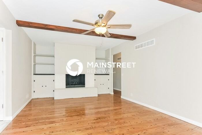1935 Cordoba Dr - Photo 3 of 16