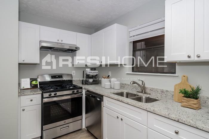 2660 Sheffield Ct Sw - Photo 5 of 17