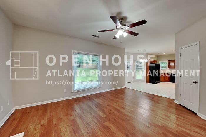1240 Cedar Brook Dr - Photo 4 of 21