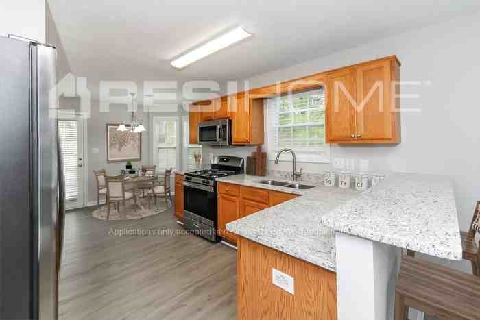 1450 Binford Pl - Photo 2 of 16