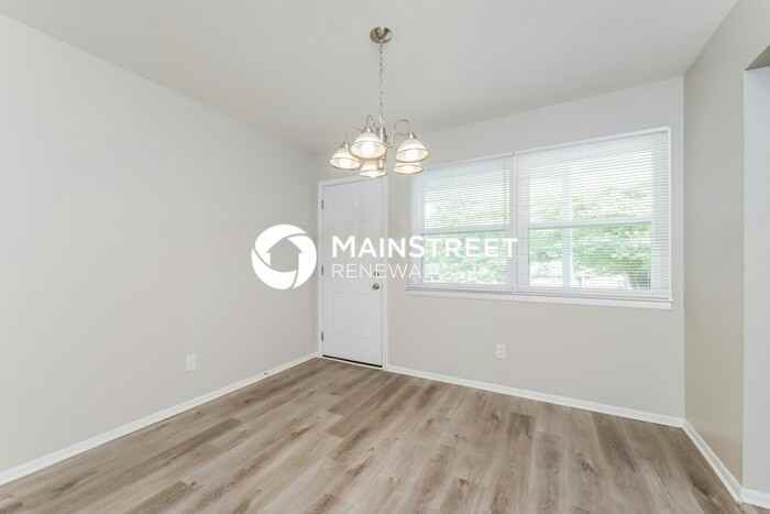 1659 Marble St - Photo 5 of 16