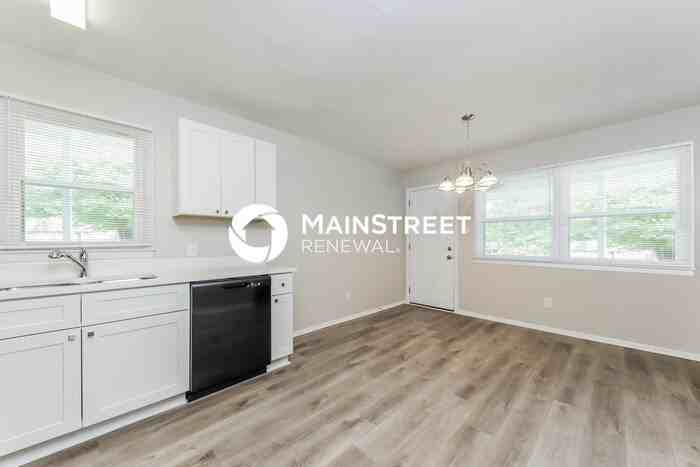 1659 Marble St - Photo 6 of 16
