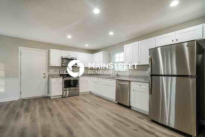 107 N Walker Ln - Photo 7 of 17