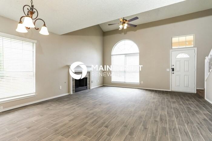 1328 E Miller Dr - Photo 4 of 17