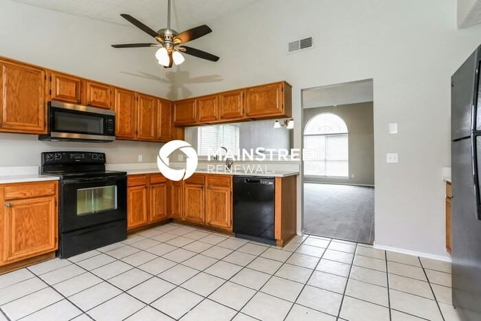 1328 E Miller Dr - Photo 5 of 17