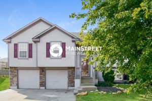 featured image of 1413 Nw High View Dr