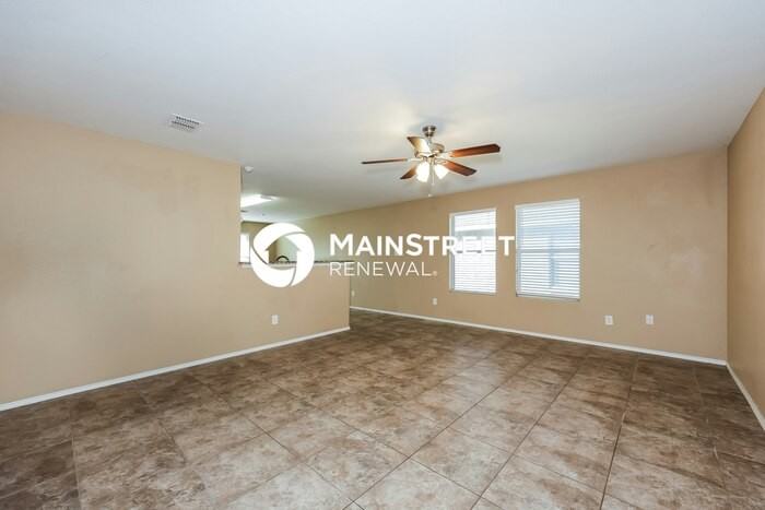 1420 Castle Ridge Rd - Photo 4 of 16
