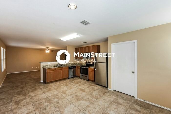 1420 Castle Ridge Rd - Photo 5 of 16