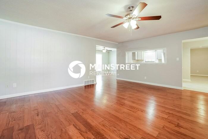6720 Slash Pine Dr - Photo 3 of 16