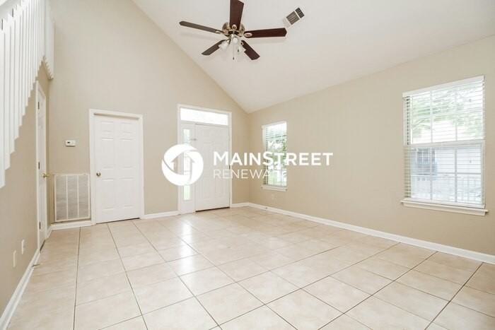 4424 Stoneview Dr - Photo 4 of 17