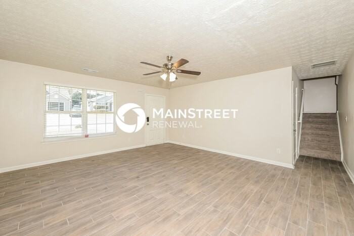 270 Victoria Blvd - Photo 4 of 18