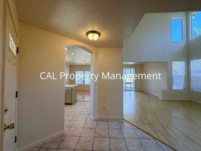 1159 Cobblestone St - Photo 7 of 36