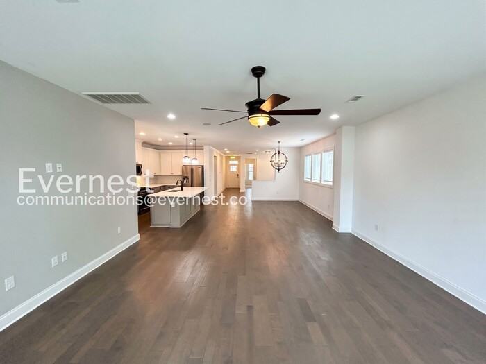 252 Tanglewood Ln - Photo 2 of 31