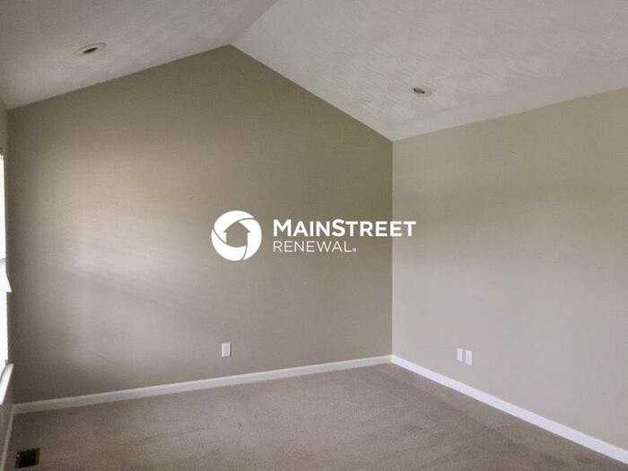 10414 Pebblestone Cir - Photo 3 of 20