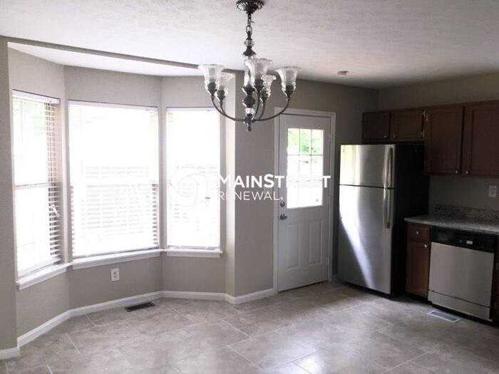 10414 Pebblestone Cir - Photo 5 of 20