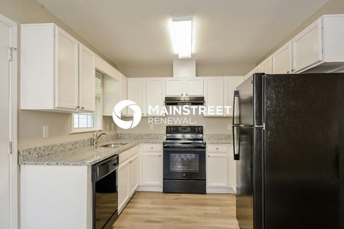 5101 Cottage Bluff Ln - Photo 5 of 16