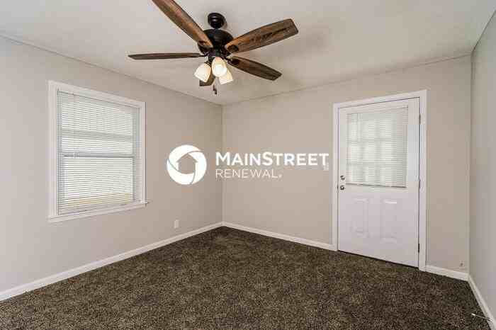 6007 Halma Dr - Photo 7 of 16