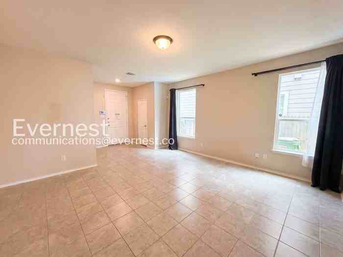 13700 Vigilance St - Photo 5 of 24
