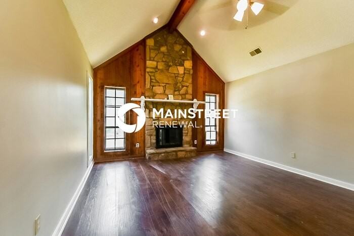 4176 Runningbrook Cir - Photo 5 of 17