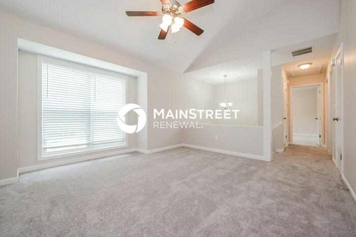 4082 Sweet Water Ct Se - Photo 5 of 17