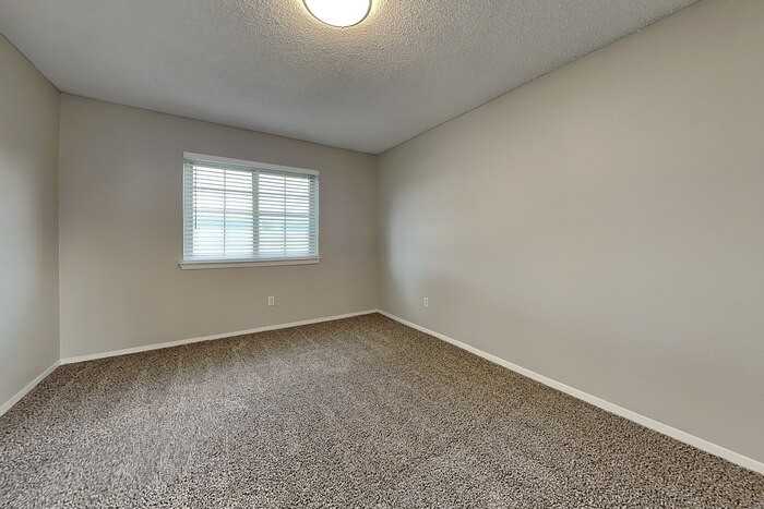 621 Shenandoah St - Photo 6 of 21