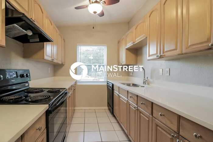 28 S Oxalis Dr - Photo 5 of 19