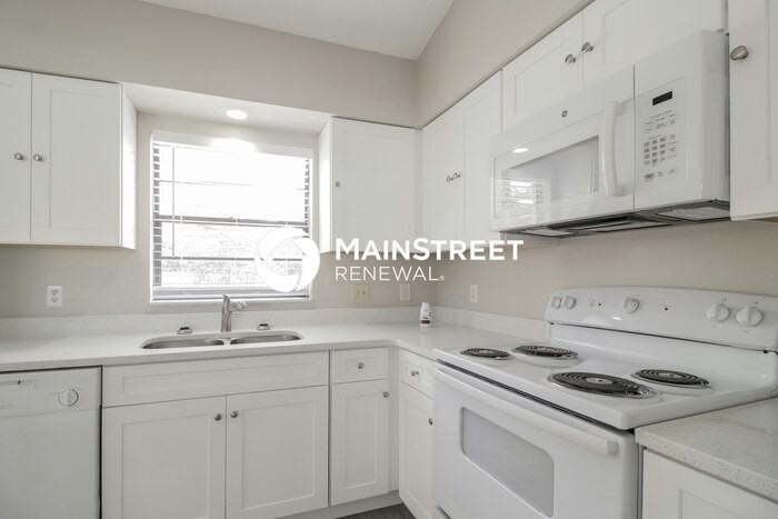 2561 Beal St - Photo 6 of 16