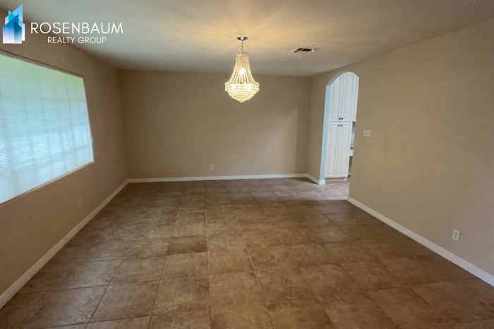 3122 E Monterosa St - Photo 4 of 12