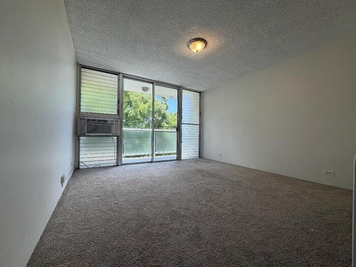 3151 Monsarrat Ave - Photo 2 of 5