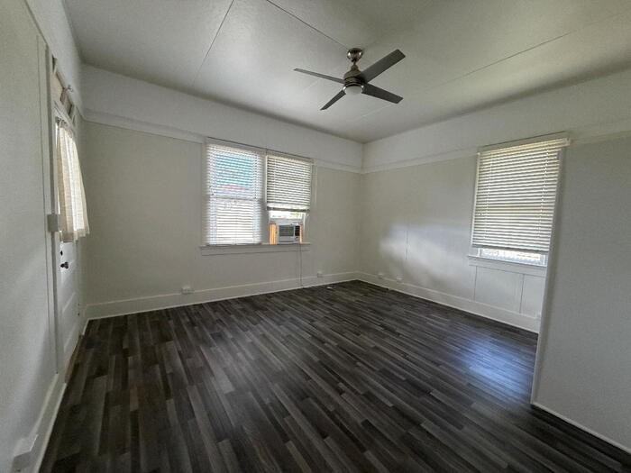 1103 10th Ave - Photo 5 of 5