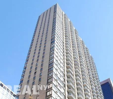 W 48th St #12B - Photo 2 of 3