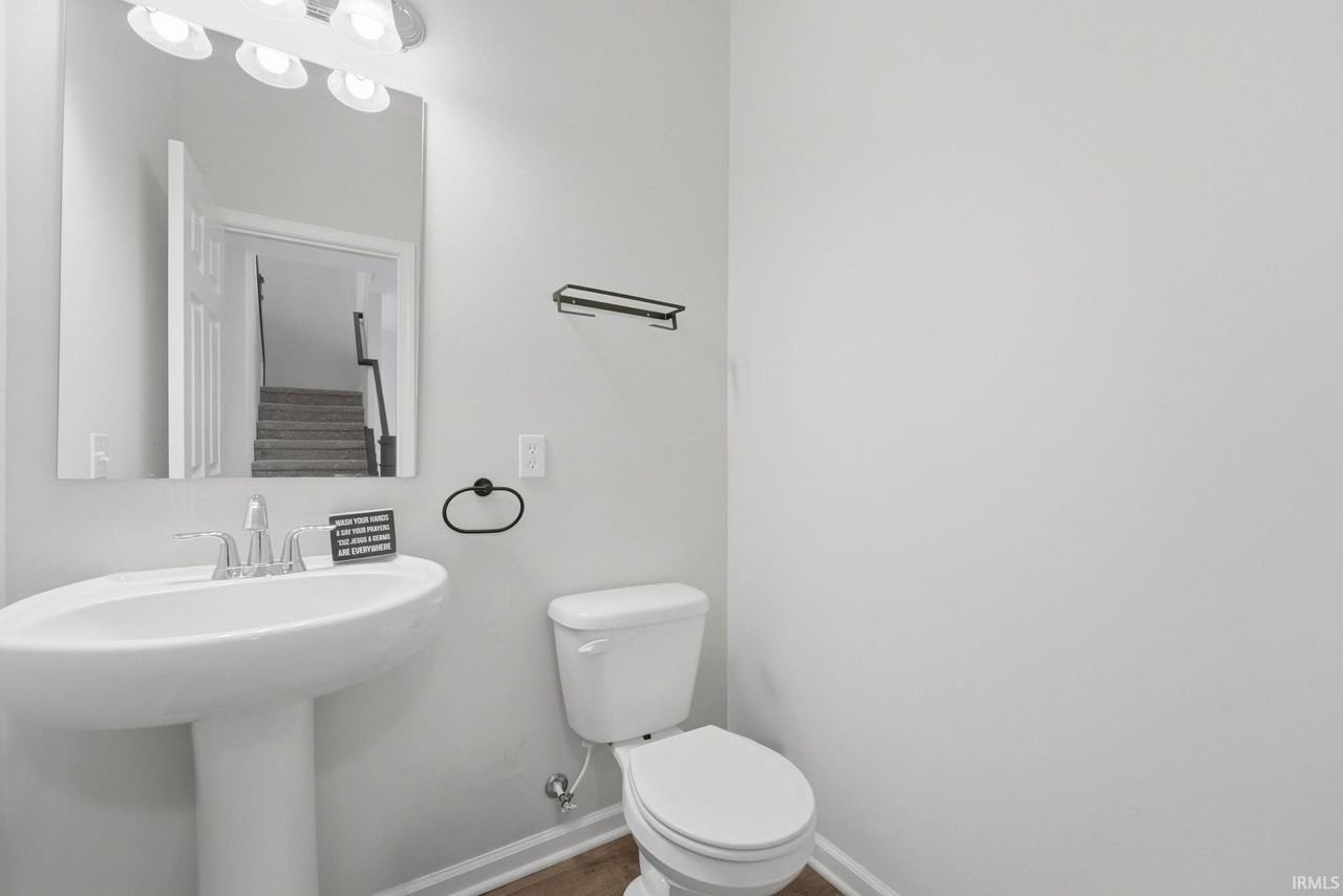 12502 Speranza Dr - Photo 7 of 38