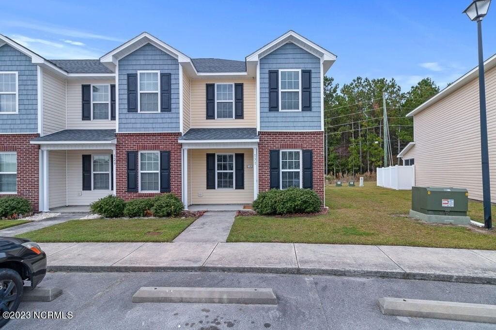 131 Glen Cannon Dr - Photo 3 of 25