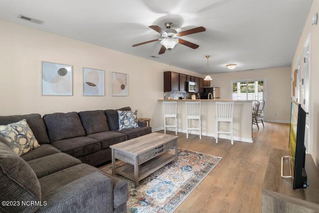 131 Glen Cannon Dr - Photo 5 of 25