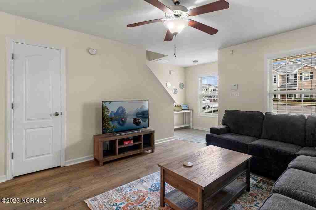 131 Glen Cannon Dr - Photo 7 of 25