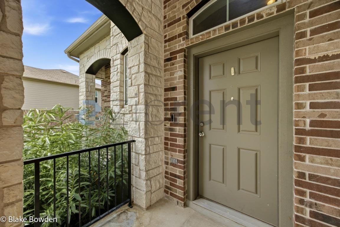 2122 Flintshire Dr #1 - Photo 5 of 26