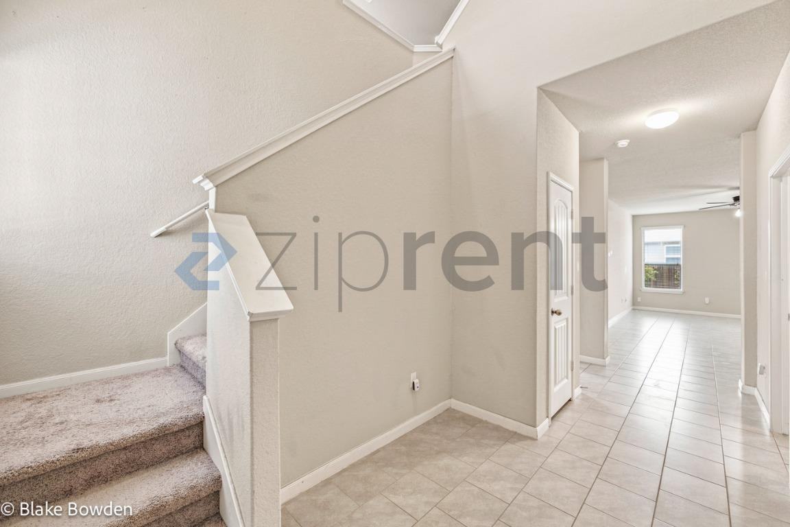 2122 Flintshire Dr #1 - Photo 6 of 26