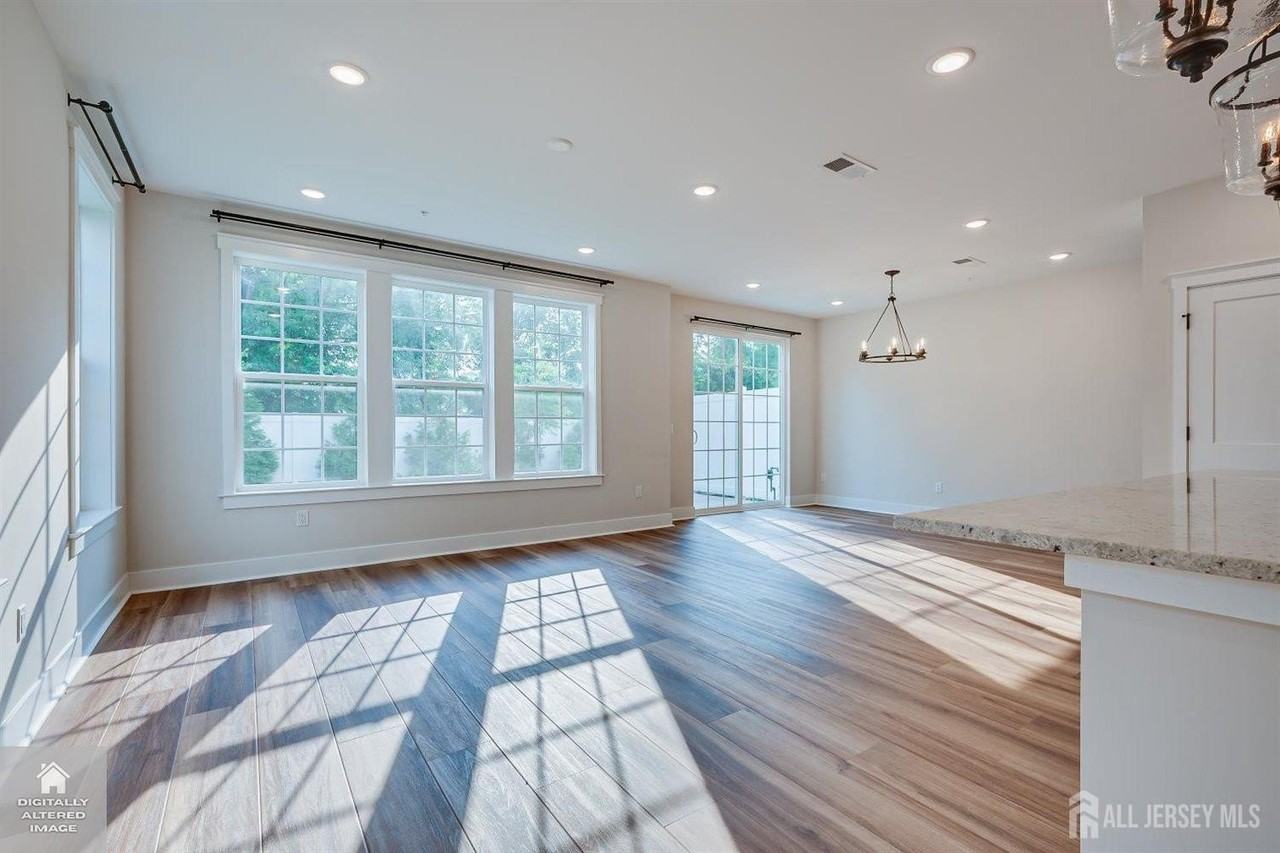 30 Depot Way - Photo 5 of 35