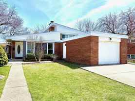 9131 Kilbourn Ave - Photo 1 of 1
