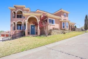 featured image of 7713 Lakeview Cir