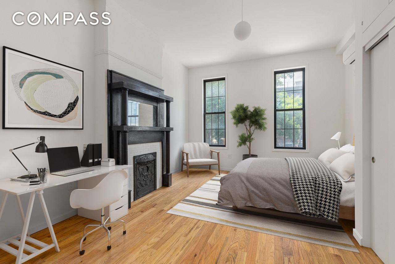 1068 Hancock St #1 - Photo 6 of 11