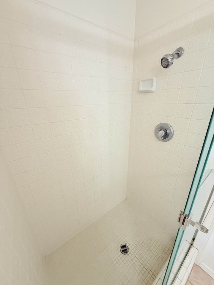 4625 Karnes Rd #B - Photo 6 of 7