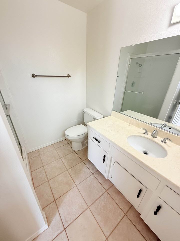 4625 Karnes Rd #B - Photo 7 of 7